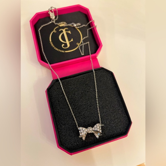 Juicy Couture Bow Necklace - Picture 3 of 3